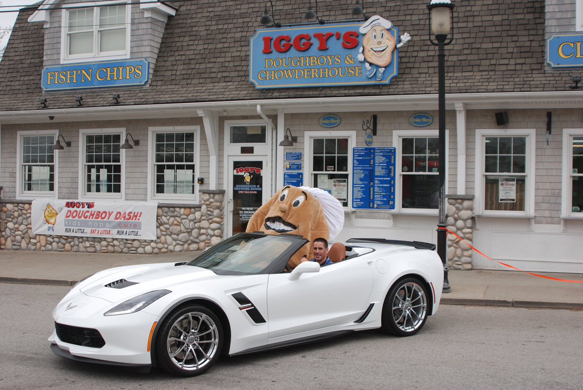 DoughboyDash's tweet photo. Once again our race leaders will be lead through the 5K by a pace car from Paul Masse. Huge thank you to Paul Masse for sponsoring Iggy’s Doughboy Dash again this year! Register today: https://t.co/SowU019zL5 https://t.co/aJUq3I7EqK