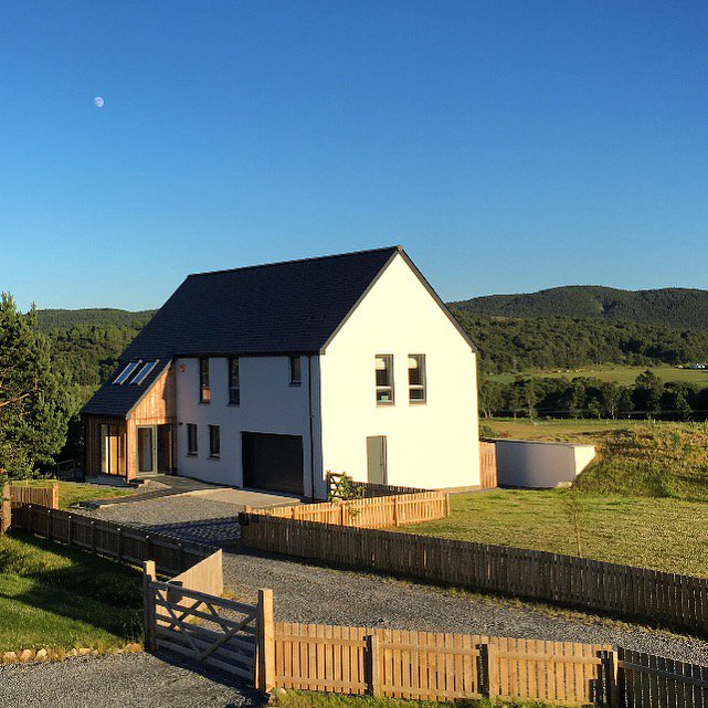 Whoa! The weather is finally turning warm &amp; spring-like!  Big blue skies of the Highlands! :)