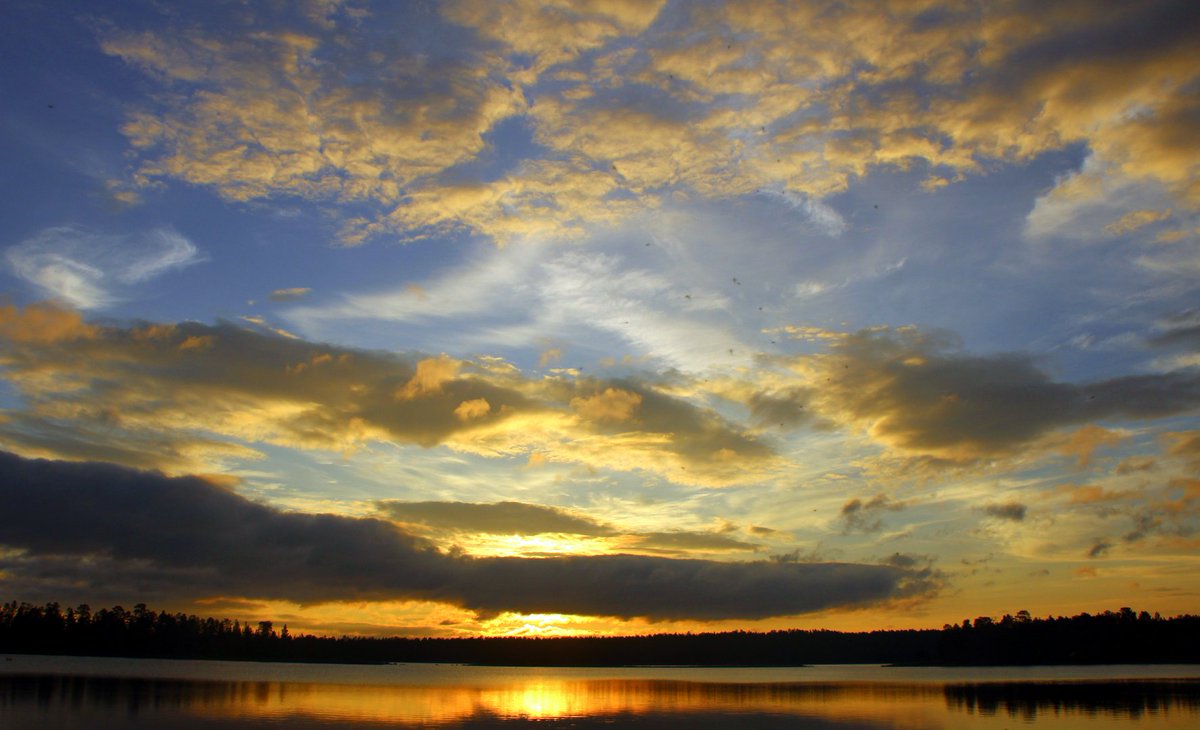 Aurinko kun päätti retken #auringonlasku #Inarinjärvi