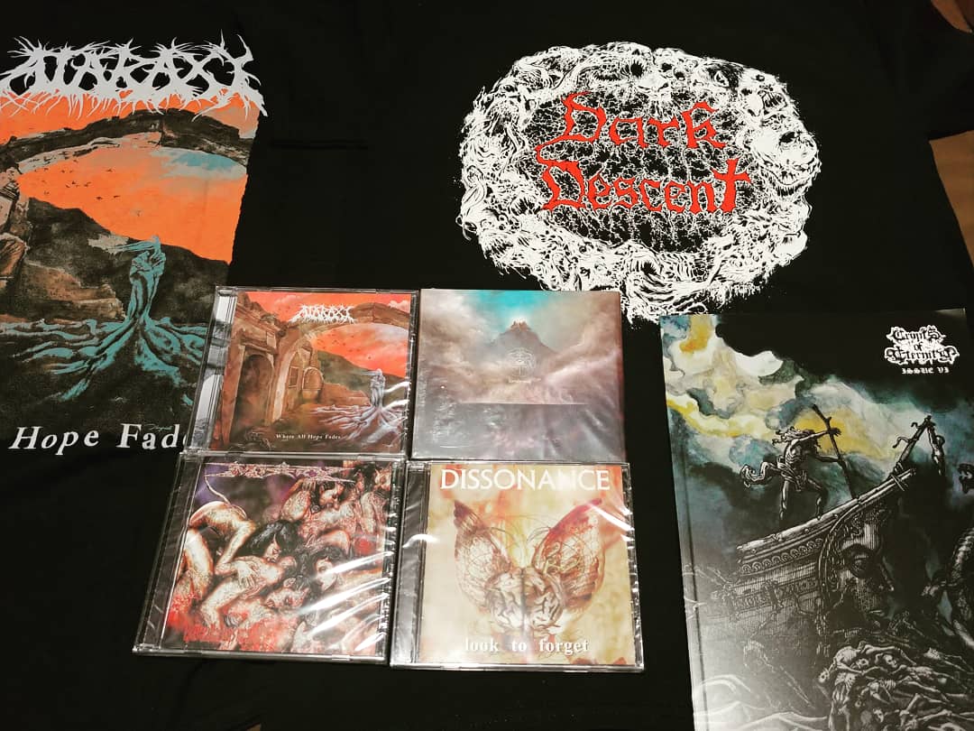 sunaneko666's tweet image. DDのセール品とか色々着弾でアガるぜ👍🤘　#darkdescentrecords