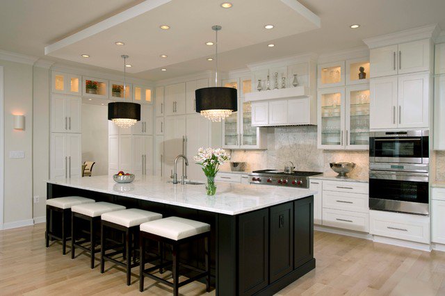 EvoDesignLI's tweet photo. Embrace Your Dark Side! Although White Kitchens Are Always in Style, 2019 Is Bringing Us Back To Black! Call Evo Today for a Quote on Your New Kitchen Cabinets, (631) 427-6900 #darkside #kitchencabinets #remodeling #kitchendesign #designtrends #trendingnow https://t.co/gbNyAkb1mX