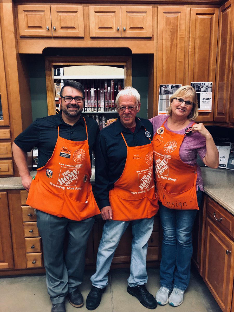 SASMChris1603's tweet photo. Congrats and thank you to two awesome top selling associates for 2018! Kathy in kitchens and Stephen in D70! Thank you again and we're looking forward to doing it again in 2019! @MYoungson1603 @YearianDh @DaveWHD1603 @masmMikeZ_1603 @HDguyDE https://t.co/cCMN38BdXy