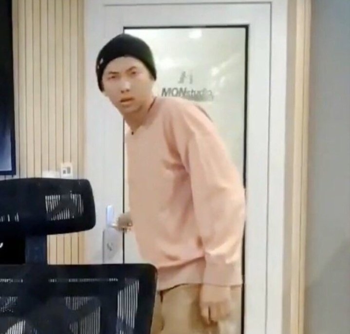 aramyyyyyyyyyyy's tweet photo. #YouTubeGiveUsOur10MillionBack https://t.co/N5aM5Ggk2g