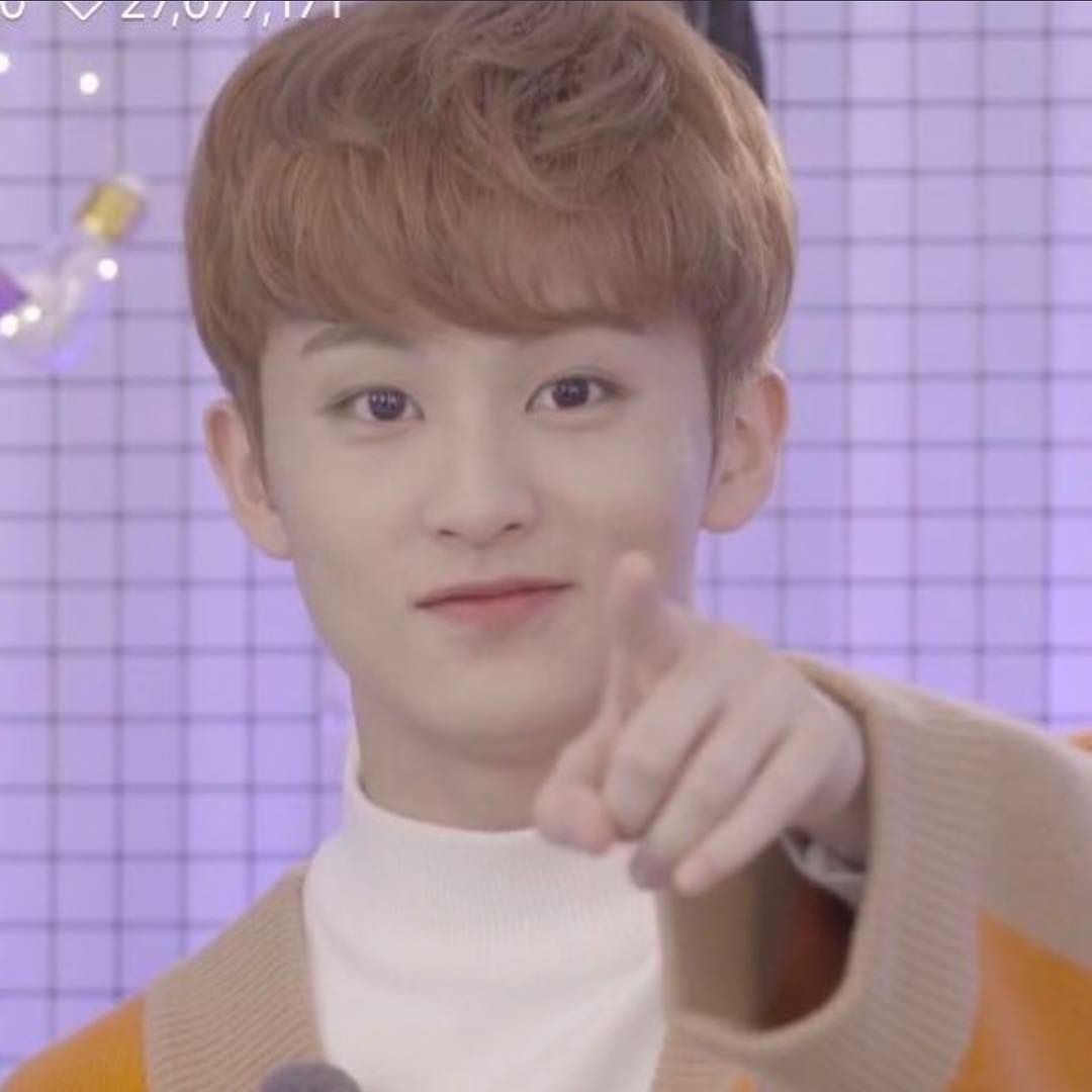 devilishmulti's tweet photo. Thank You for being so hardworking and Dedicated. You are the best, you always give each performance 110% and it can't be easy switching between units. You deserve to be loved and appreciated. I love you💚💚
#OurTalentedMarkLee #MarkLeeHours #WeLoveMark @NCTsmtown @NCTsmtown_127 https://t.co/ZHhV8fKPF2