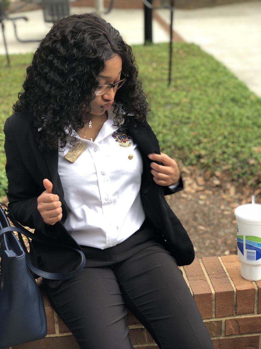 ItsChrissLynn's tweet image. #DeltaSigmaPi #ProfessionalFraternity 🥰😘👜