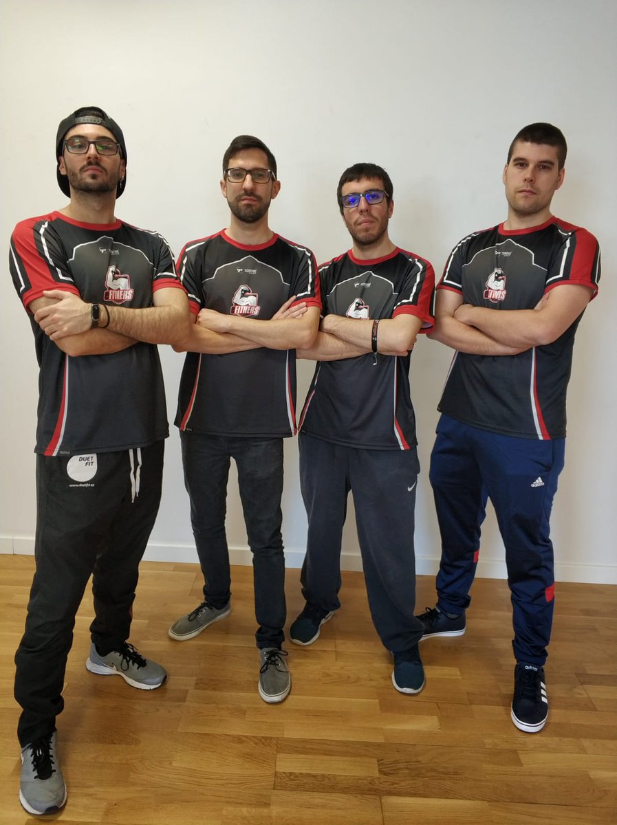 Signo7's tweet photo. Hoy estuvimos con mi team eFitners debut presencial en el  torneo de @PlanetGames_eS, 
Perdimos vs daigual team (ganadores del torneo)
16-7 inferno, 16-4
ni tan mal para ser nuestro primer torneo con @e_fitners.

GG https://t.co/77WjBSz7zx