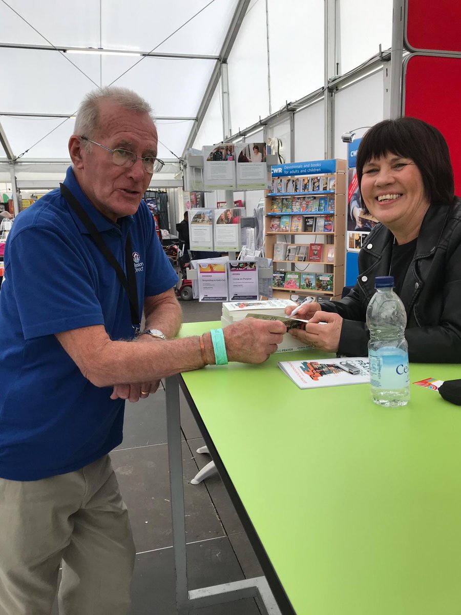 debrajgreen's tweet image. Book signing was such a blessing! I was signing books none stop for 50 minutes #Mountain Moving Prayer ⁦@springharvest⁩ #mmp #matthew17 #whenyoupray