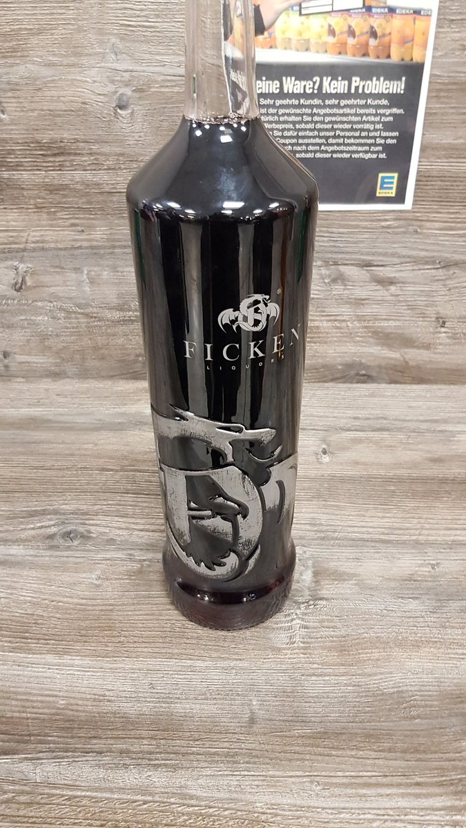 DfcknA's tweet photo. Danke und s/o an meine liebe @gruenerlolly_, dass sie mir diese wunderschöne Flasche Ficken gekauft hat.
Ich liebe dich so sehr.<69 #Jony4ever https://t.co/XluL88iCCj