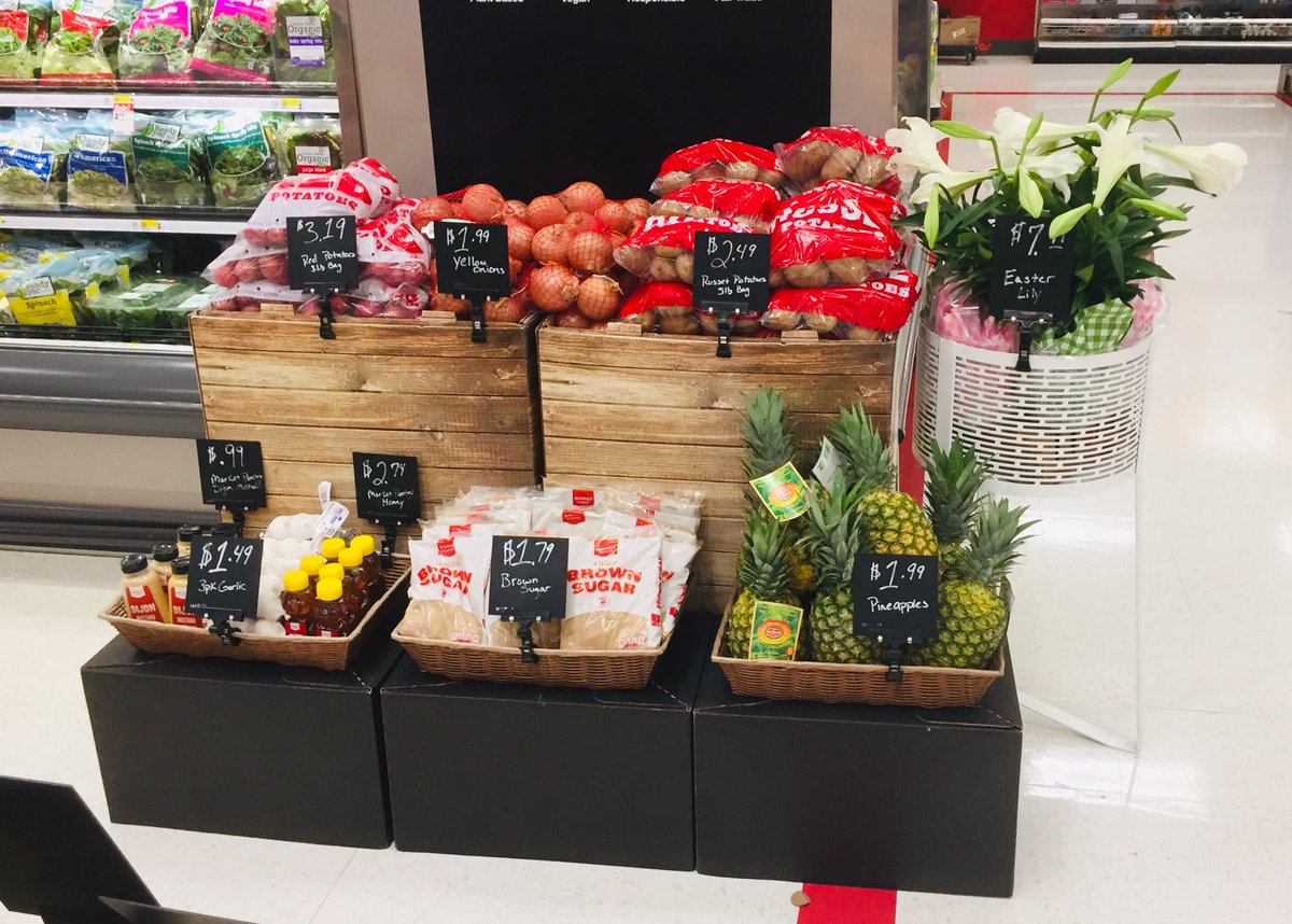 chazwhite7's tweet photo. Easter selling in full swing here at Target 1796!!! @JessAtTarget @Sarahlyon8Sarah 100/00 https://t.co/qAQp5MQH9S