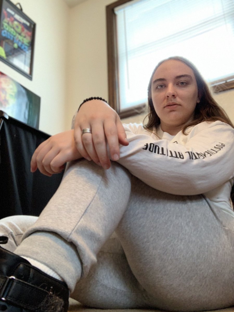 spnwantstoedit's tweet photo. Just chillin in more PMA merch and wearing my @cloakbrand sweatpants ๐ (yes theyโre clean Lol) @Jack_Septic_Eye @markiplier #jacksepticeye #cloakbrand #cloakforgood #markiplier https://t.co/QNRcxtLPGh