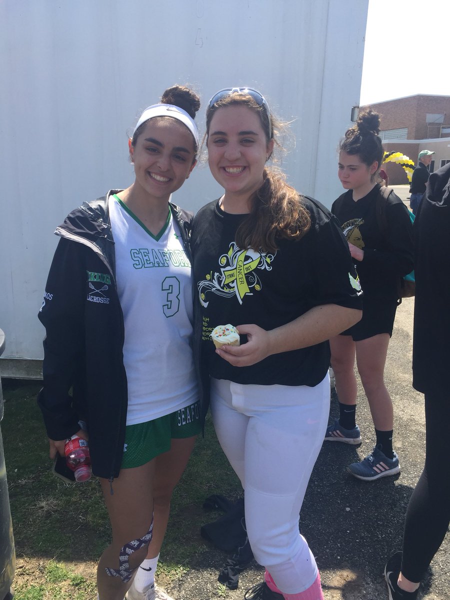 Supporting my girls at the 2nd annual Delgais-Butler Strike out Cancer event! <a href="/SeafordHSPride/">Seaford High School</a>
