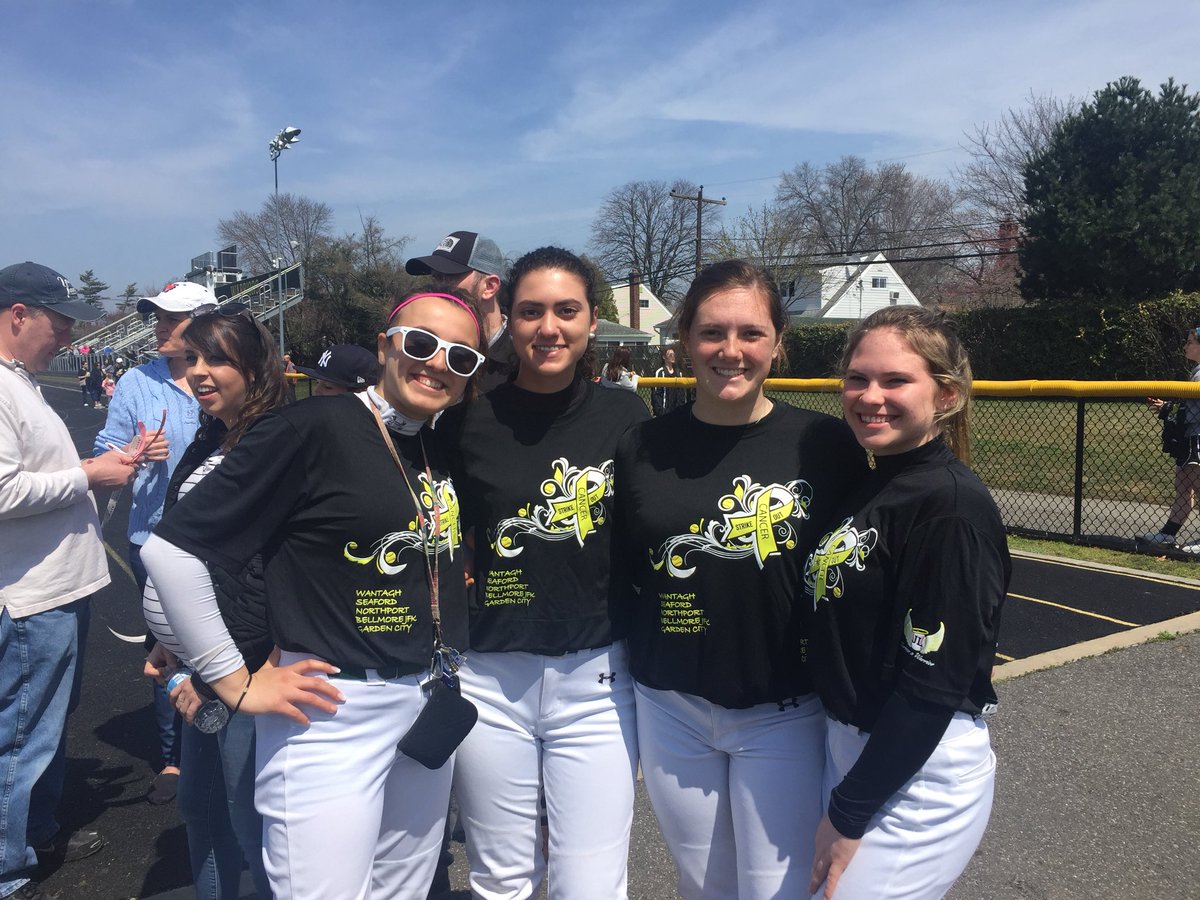 SHSLindquist's tweet photo. Supporting my girls at the 2nd annual Delgais-Butler Strike out Cancer event! @SeafordHSPride https://t.co/u0hMtjCmew