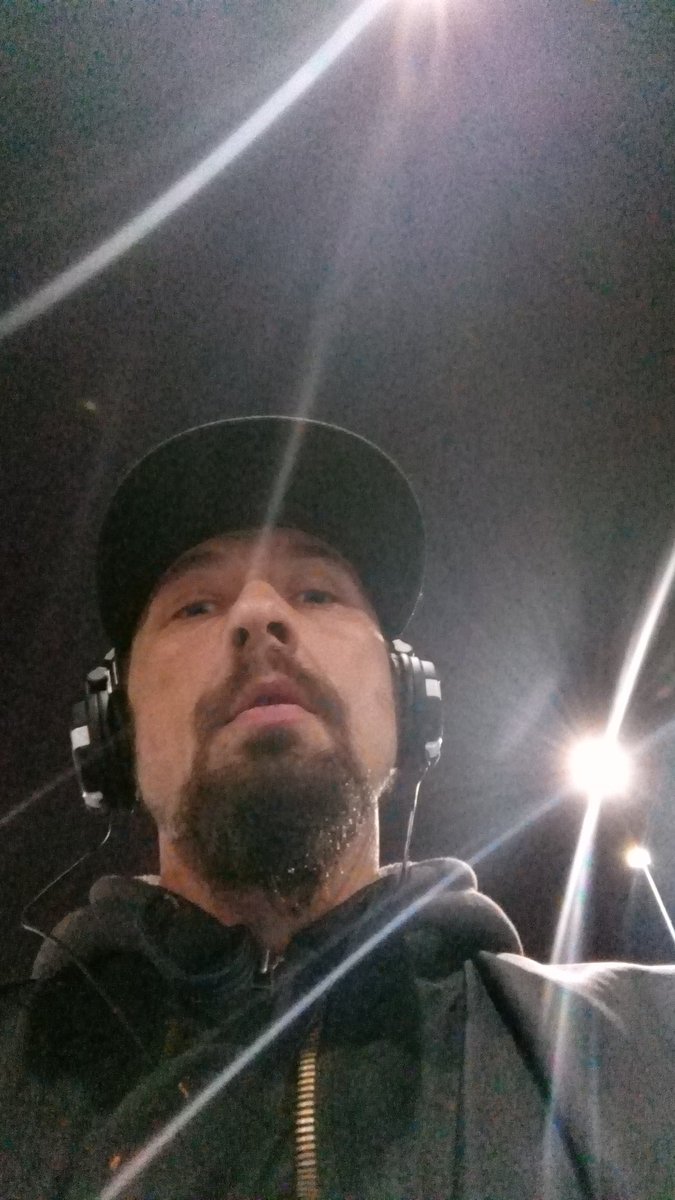 djsammyoffical's tweet photo. #letsgetparty https://t.co/lOOmzcxIN5