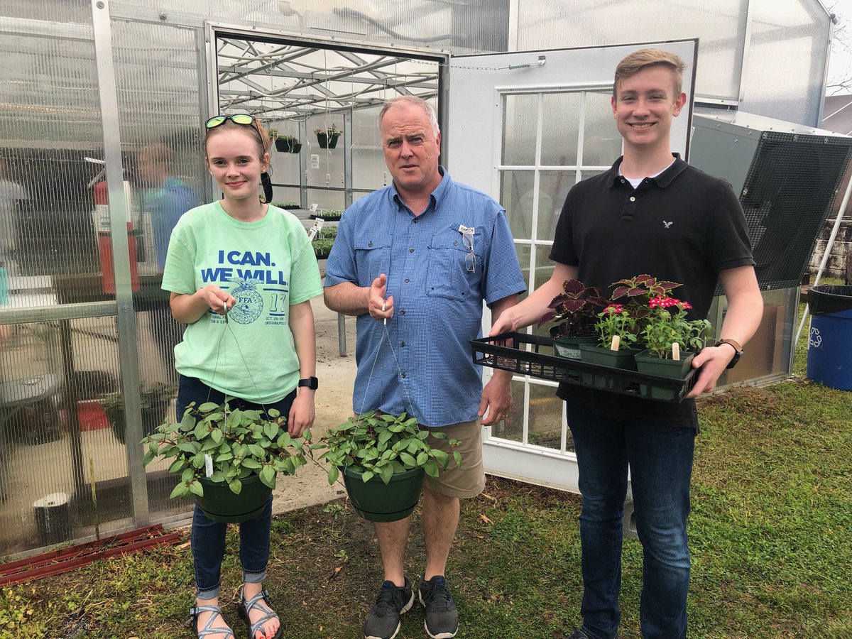Got some great plants from ⁦<a href="/RHS_Wildcats/">Richlands HighSchool</a>⁩ FFA! Spring plant sale continues 4/15-4/17 2:30-4:00. Come out and support our Future Farmers.