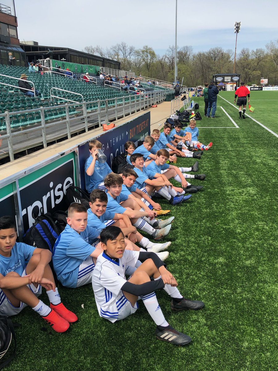 RushLobos's tweet image. Lobos Rush Premier 06 getting ready to play in the stadium against a great SLSG team. #GoLobos #Rush
