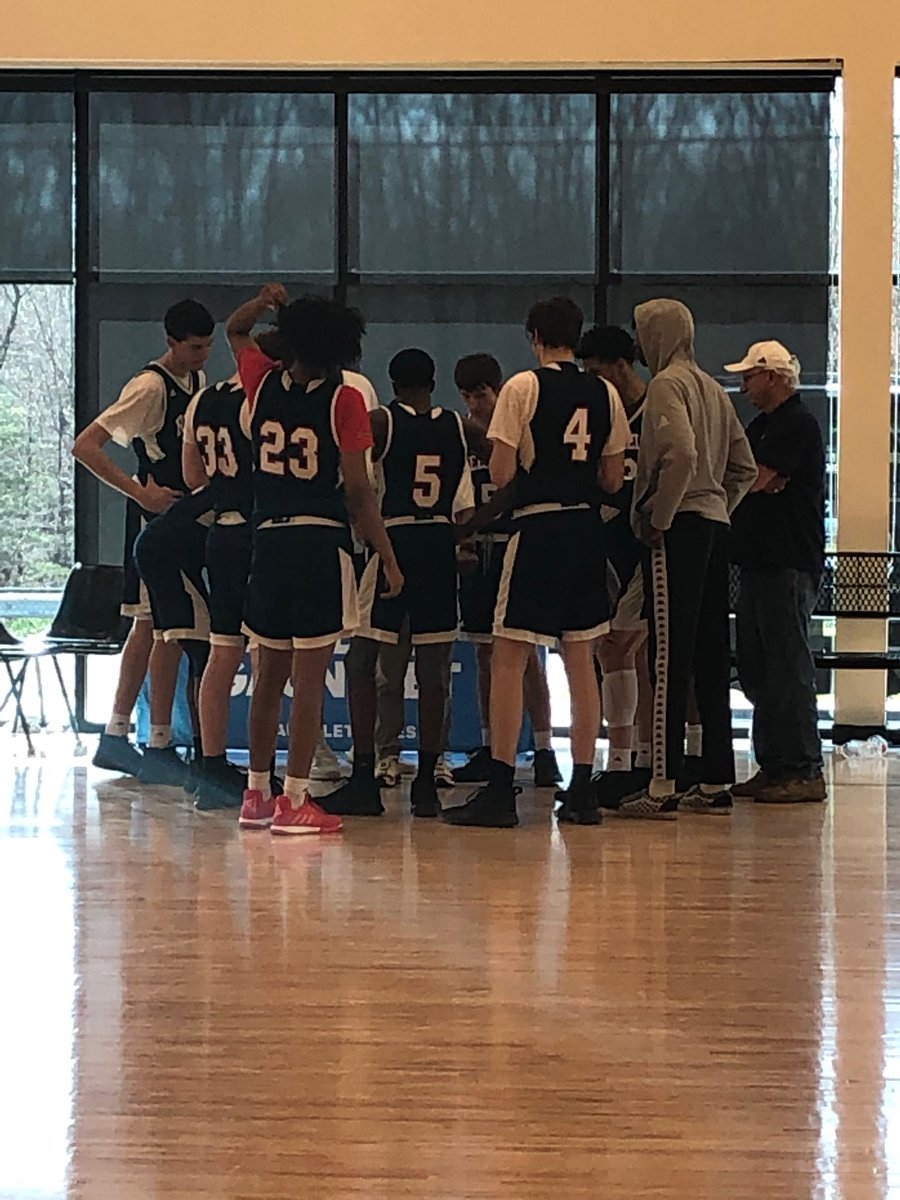 melady_gerald's tweet photo. 17u L&L Rebels go 2-0 on the day 🏀🏀#Silvergauntlet https://t.co/BU0FeLjjt2