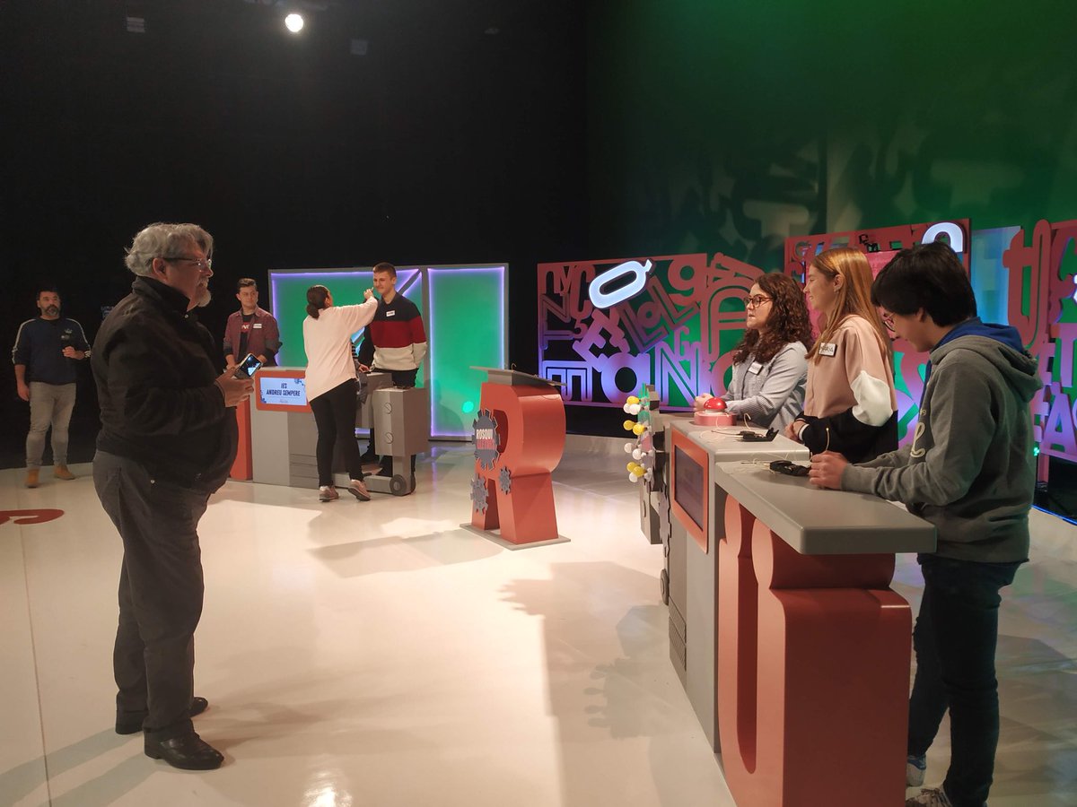 InnovaSfassis's tweet photo. #ROSQUILLETRES
No hem passat a la final, però estem molt contents amb la nostra participació en @rlletresAPunt 
A l’any que ve, més! És un plaer haver participat. #orgullososdelalumnat https://t.co/m8Isr2zYG1