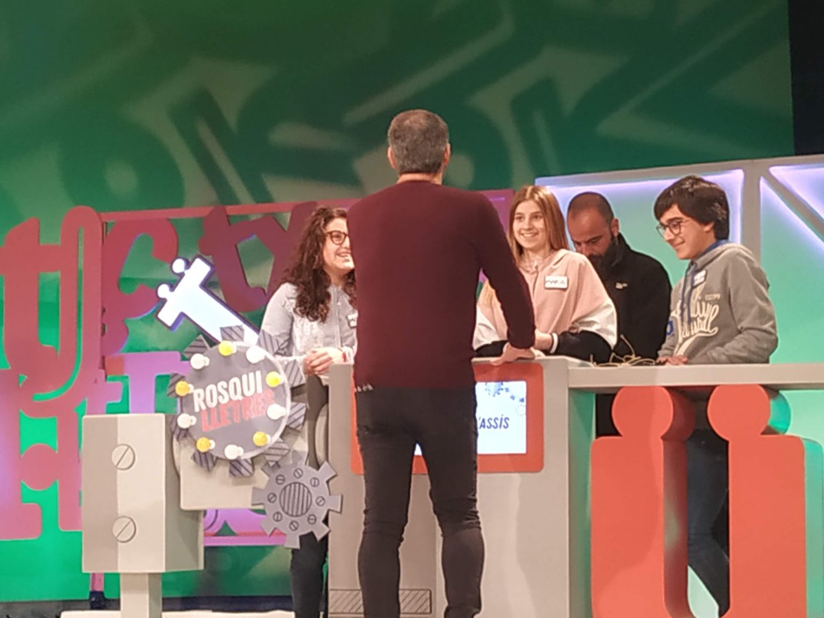 InnovaSfassis's tweet photo. #ROSQUILLETRES
No hem passat a la final, però estem molt contents amb la nostra participació en @rlletresAPunt 
A l’any que ve, més! És un plaer haver participat. #orgullososdelalumnat https://t.co/m8Isr2zYG1