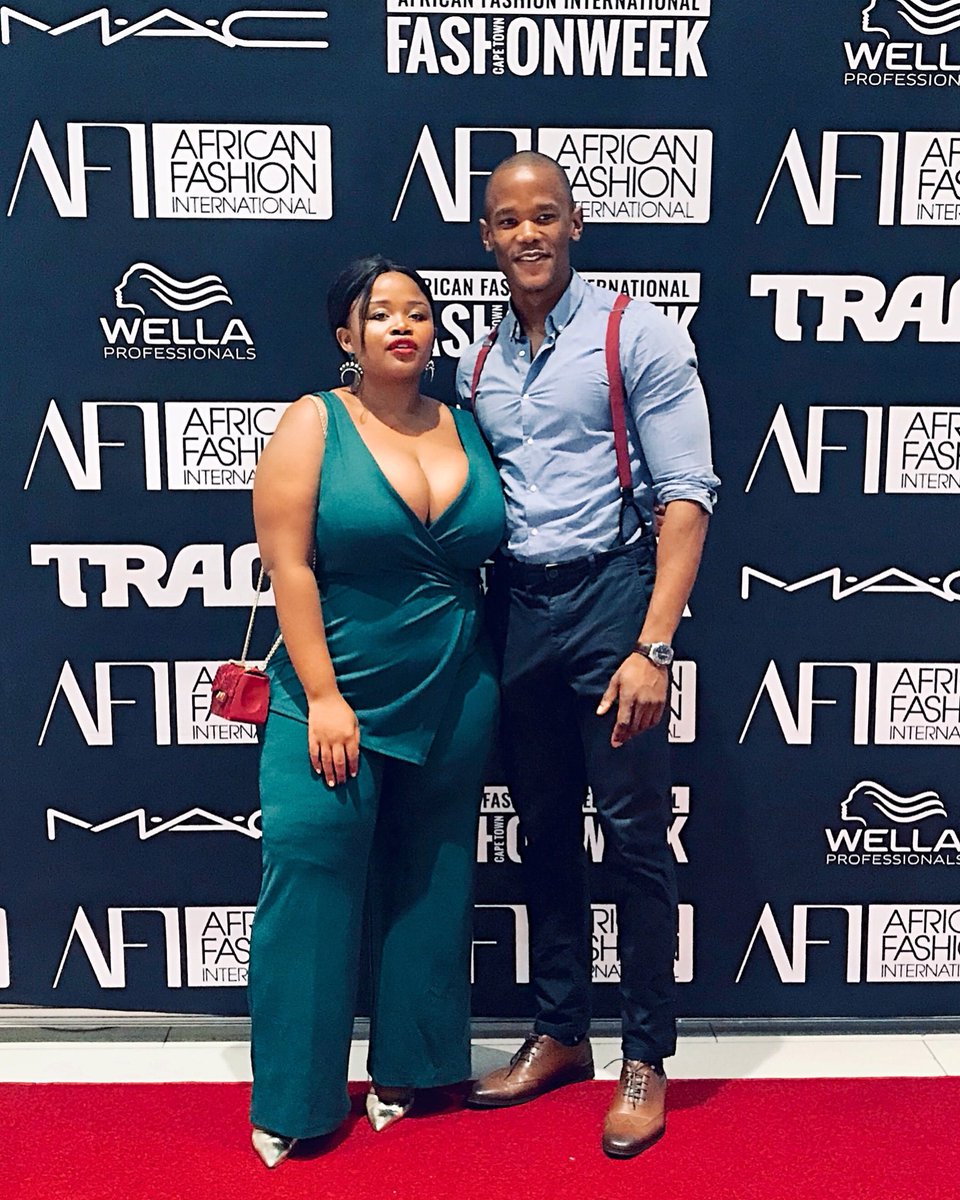 OyamaBotha's tweet photo. Best Date Award 🥇
#afictfw19 #xafict19 #maxhosa #fashionweek https://t.co/kxQRcDxHvL