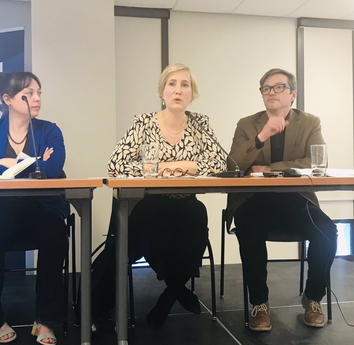 ACS_Qc's tweet photo. « Si les chercheurs ne communiquent pas, c’est la société au complet qui est perdante » - Lyne Sauvageau, présidente de l’@_Acfas #congresACS 2019 https://t.co/awwhQUcwik