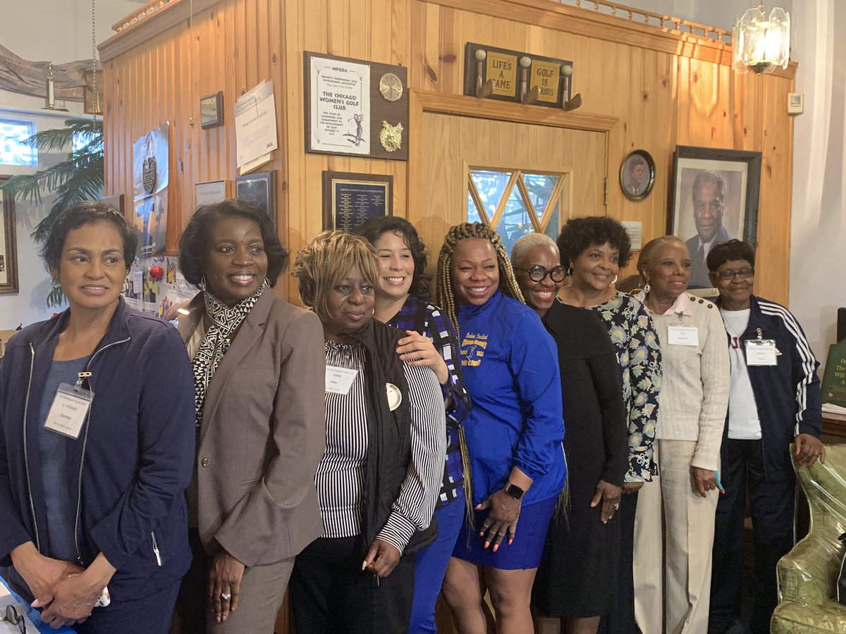 ChiWomenGolf's tweet image. We are excited to welcome our new members to the @ChiWomenGolf. These ladies are joining a very rich culture of women golfers. Congratulations Ladies 🎊🎉 #ClassOf2019 #WeAreGolfReady #SeeYouOnTheCourse #WeLearnPracticeAndPlayGolf