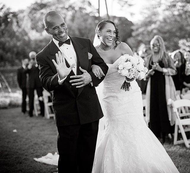 From check in the night before in our Members Cottage to coordinating your photographer and florist; from buttoning up your gown to running a last minute errand; our staff and bridal attendant are with you every step of the way. Click the link in the bio… bit.ly/2VIWyeS