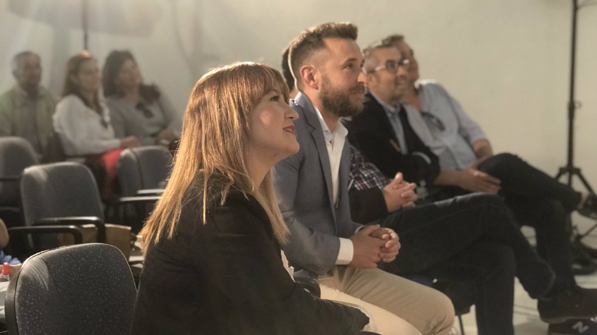 Hoy <a href="/nicadichiara/">Verónica Pérez</a> <a href="/mariojimenez/">Mario Jiménez</a> y <a href="/pepemsanchez/">José Muñoz</a> han acompañado a los amigos del <a href="/psoeElCoronil/">#PsoeElCoronil</a> en la presentación de la candidatura a las elecciones del #26M.

❤️🌹Con gente con los valores como los de <a href="/PepeLopezOcana/">Pepelopez</a> el <a href="/PSOE/">PSOE</a> ganará #LaEspañaQueQuieres el próximo #28A