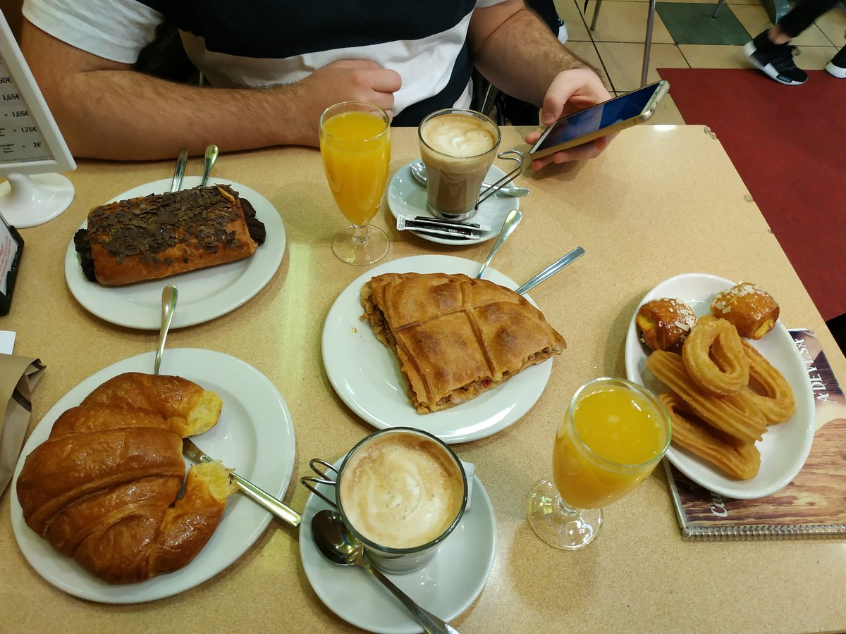 arualcapdevila's tweet photo. El desayuno de @cafeteria_joana muy bueno y accesible, la atención muy buena! Volveré https://t.co/i8zR5XZzn4