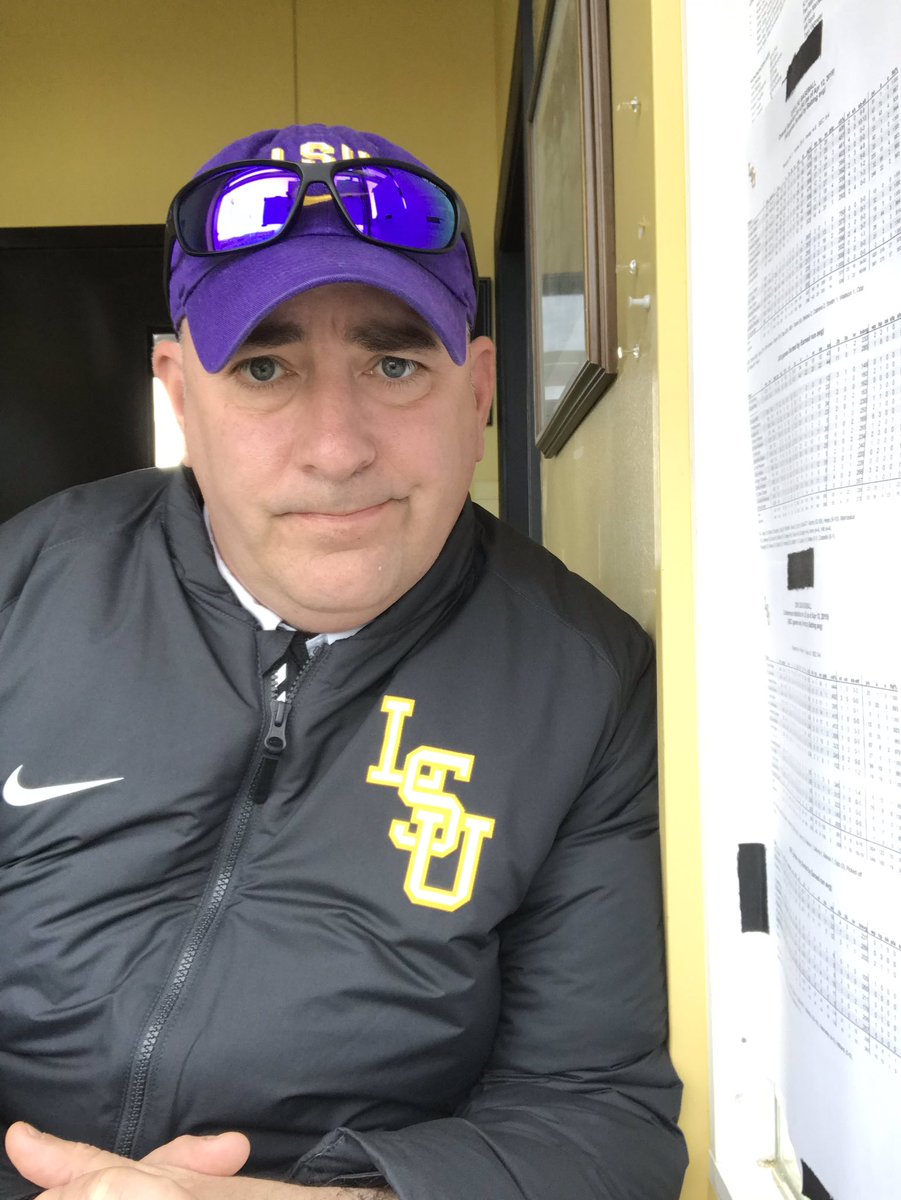 LSUTigersVoice's tweet photo. Not many times in April have I had to pull out the bullpen coat sitting inside the booth. #ItsDamnCold #ShowMeTheHeat https://t.co/6ZejecMo4o