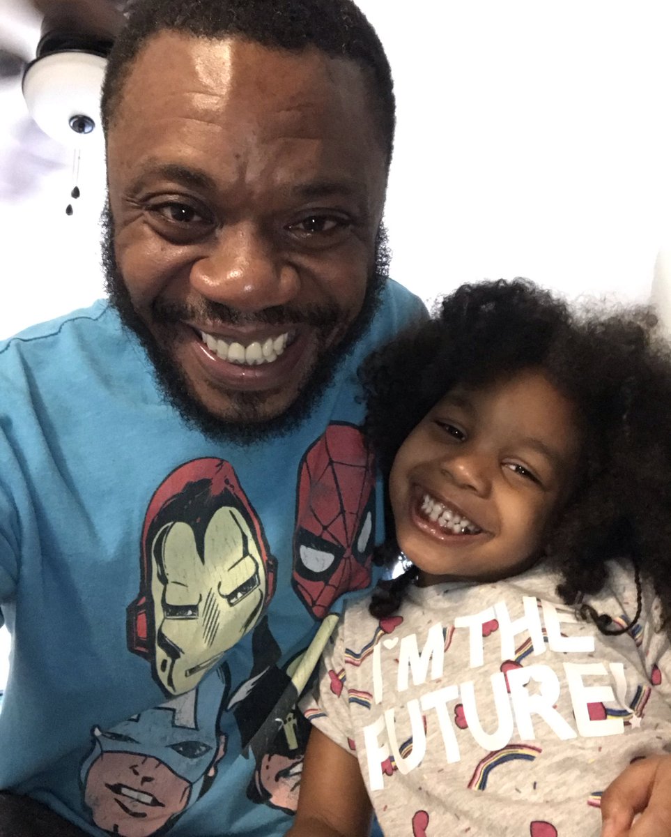 UncleDFS_'s tweet photo. 😁x2 #SheTheFuture 🙌🏾 https://t.co/ssOjUL0cwT