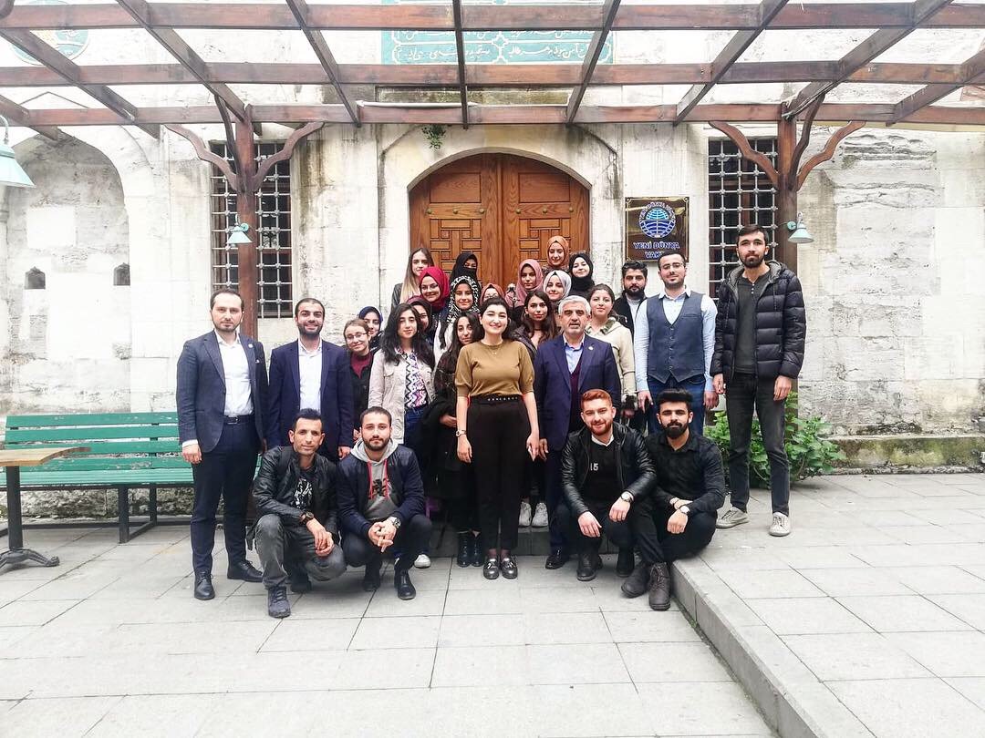 eddaertrk's tweet photo. Kıymetli meslektaşım @hilalalkanpdr moderatörlüğünde güzel bir programa imza attık. kendini affetme ve özşefkat konusunu ele alıp farkındalık geliştirdik. Organizasyonda emeği geçen ve beni ağırlayan Yeni Dünya Vakfı ekibine teşekkürlerimi sunuyorum🌸 https://t.co/JFbcNeCHfY