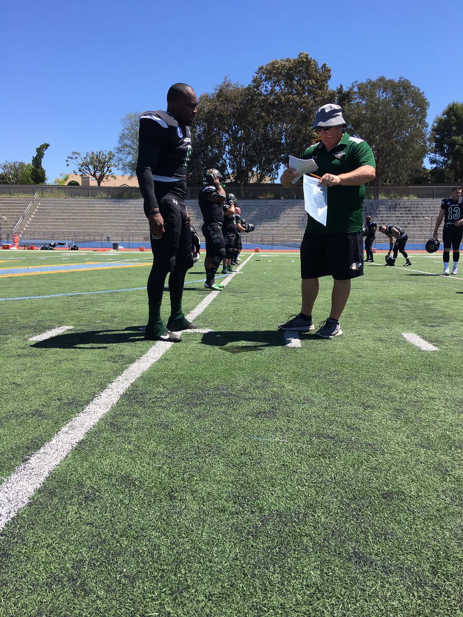 LASDHQ's tweet photo. #HappeningNow #lasd Grizzlies vs Philadelphia Blue Flames.  Game time at 1pm.  Come down and support our team!! Location: Walnut High School. https://t.co/4gQQUkCJvM