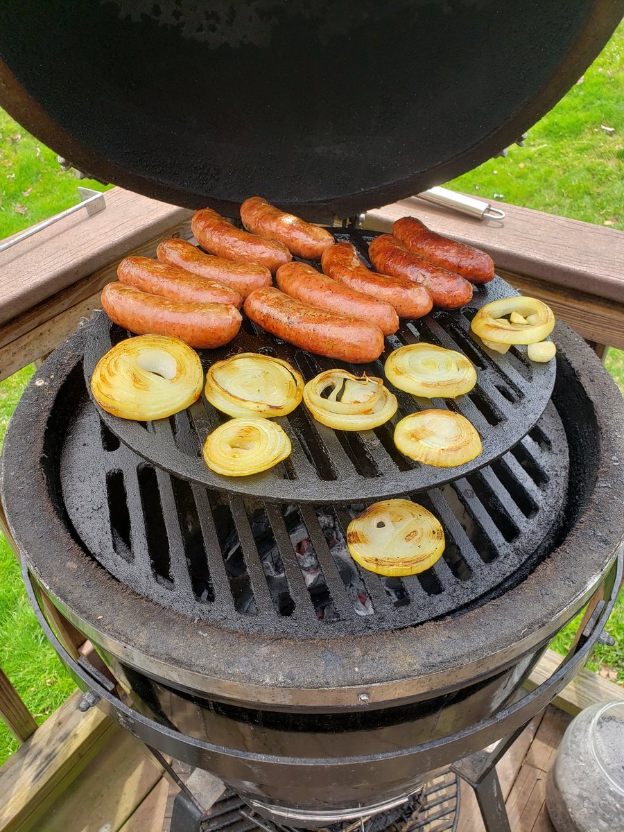 SonsOfSear's tweet photo. Sausage n' onions for lunch.  @MeatChurch deez nuts rubbed. https://t.co/A3gRjClYSo
