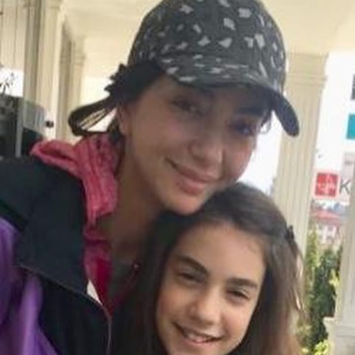 UlremF's tweet photo. güzel kızım benim erdal daddy kızı ve öyküm @Oyquuu @CindorukErdal https://t.co/hyagPeiXrB
