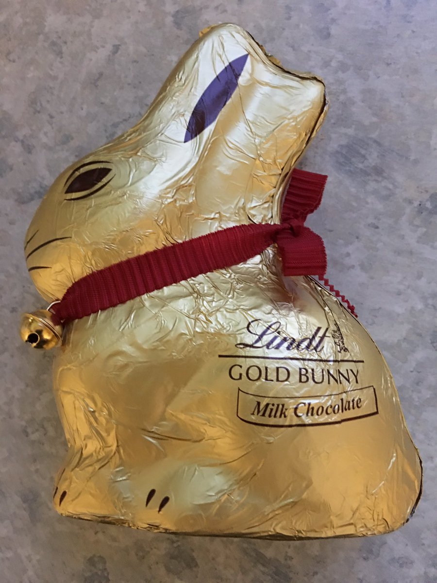 ycdillon's tweet image. I am going to blame @becx1970 and @Ceirwyn01 for any tweets later 😉 - thank you ladies 😉 🥂 

#notforgetting #justdrinkingandeatingchocolate