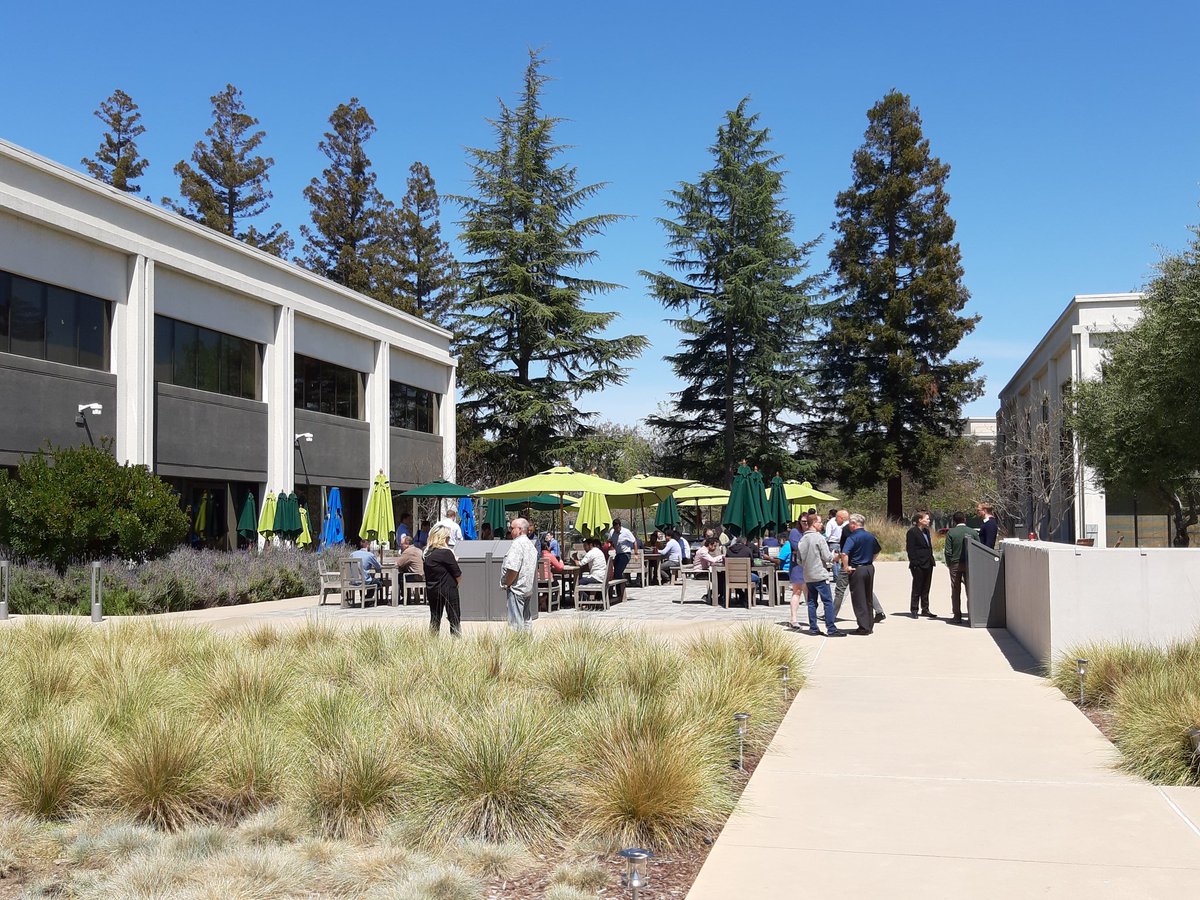 XtianLaporte's tweet image. Last day of a great trip to innovation HPE San Jose. A lot of amazing new developments around HPE's Intelligent Data Platform to come soon #IA #InfoSight #3Par #Nimble . Also good time in SanFransisco 😁