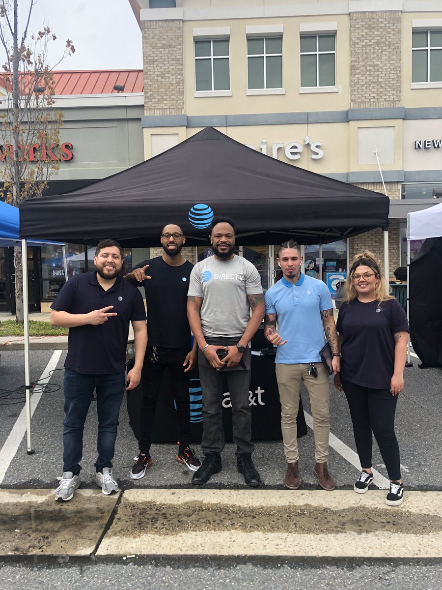 You know the vibes... Saturday with the #Starting5 at Savor Bowie Festival | @JjuradoMidAtl  <a href="/Justin_Grant__/">Justin Grant</a> <a href="/jonny6044/">jonny L</a> @MaryLewATT #M0DSQUAD #Dreamteam2019 <a href="/MrsJaronfelder/">Jaron Felder</a> <a href="/404girl/">Betsy Francis</a>