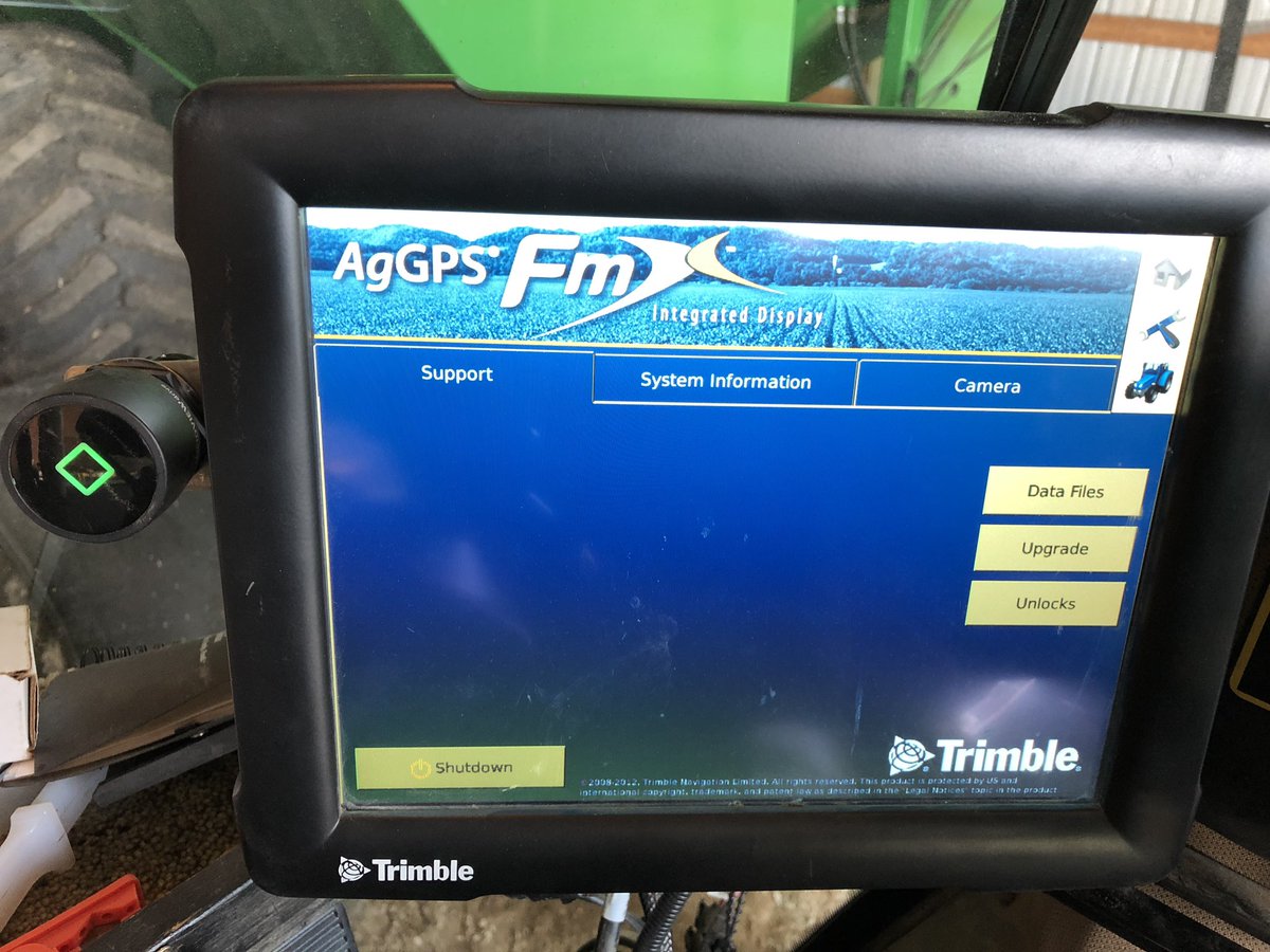 ag_guy04's tweet photo. Displays are installed and software updates in progress.  Even have the @FieldView Drive installed to map what little tillage I'm doing this #spring #plant19 #plantingprep #letsgo @iowamackie https://t.co/n58qPKneje