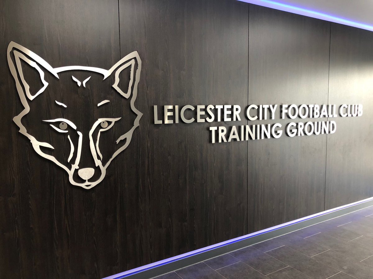 palfreymanlucy's tweet photo. Brilliant day y/day at @LCFC #LCFCSSSW. Privilege to have the best in the business be so transparent and frank about their work, philosophies and personal journeys. Would 110% recommend to any SES UGโs/PGโs, a great insight into the world of professional sport ๐คฉ @NUSportEx https://t.co/ZZjCDlCF1R