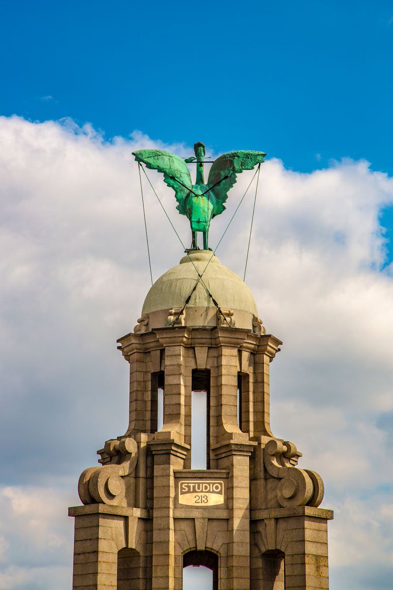 studio213uk's tweet photo. Amazing day at @RLB360 with breathtaking views of #Liverpool. Fascinating to learn about the history of @RoyalLiver1911 from passionate tour guides. Highly recommend to anyone! https://t.co/JW5UuWY3lJ