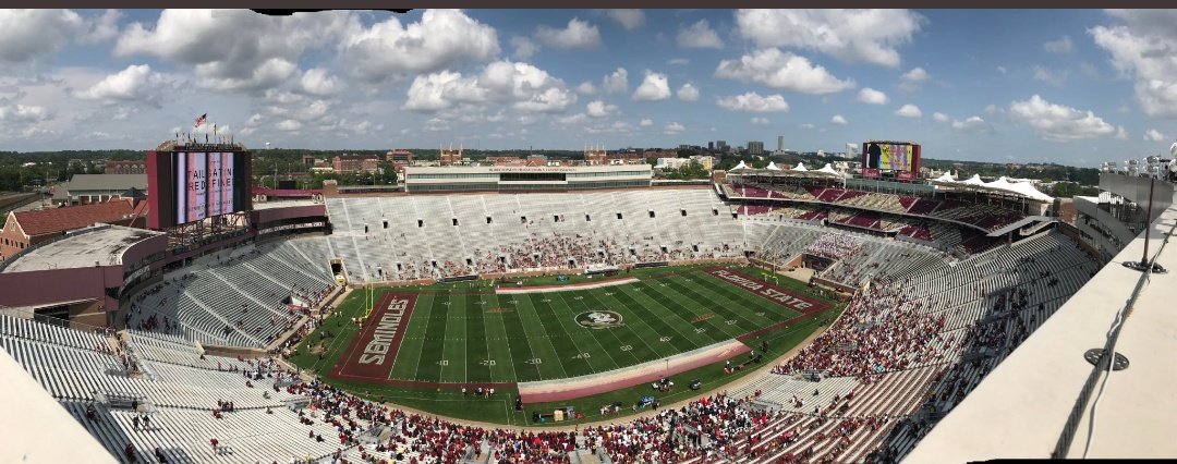 HuskGuys's tweet photo. Views from CFB Spring Games at LSU, FSU, South Carolina, and Nebraska.

One of these is not like the other: https://t.co/ziCoi4D8Nl