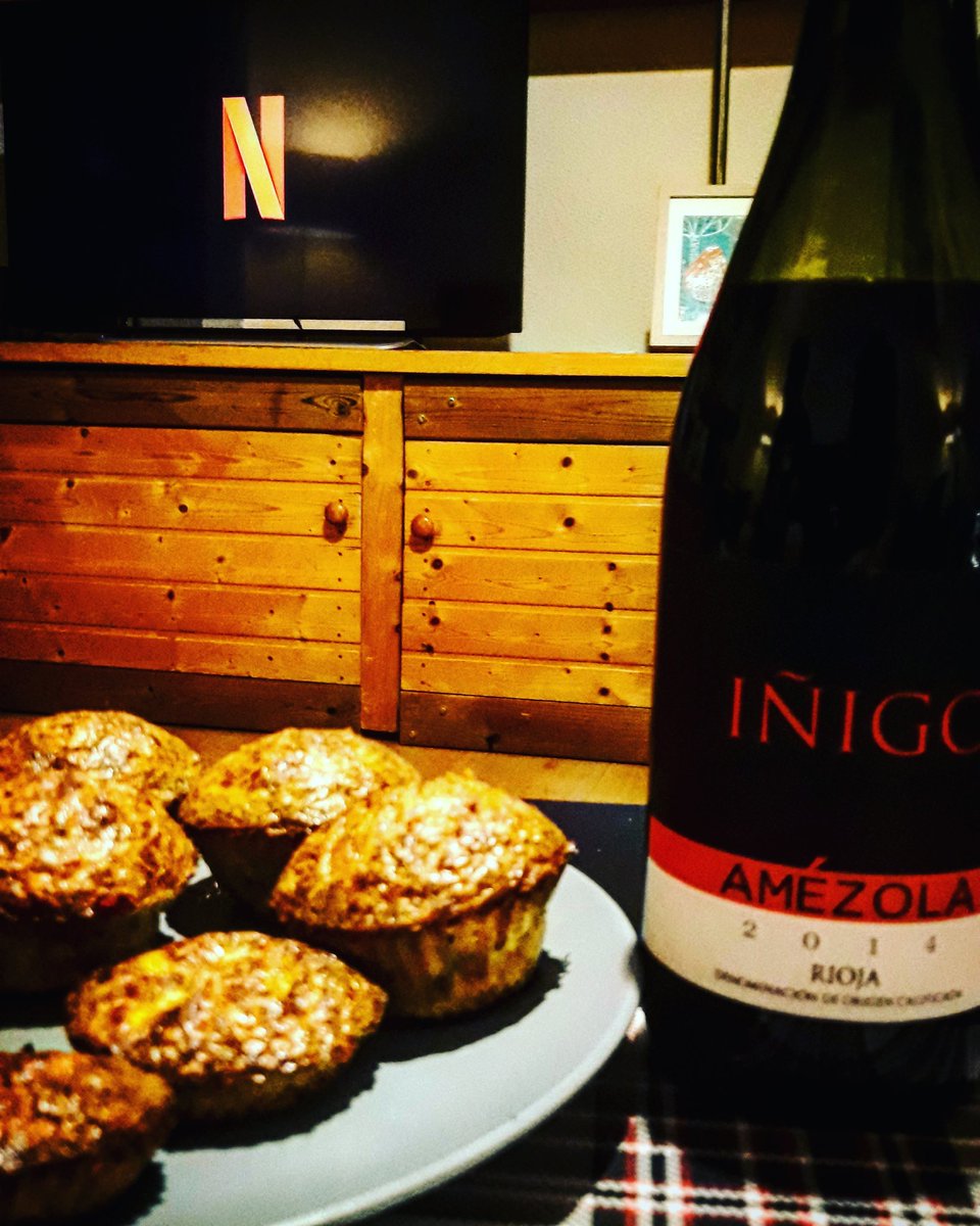Nosedevinos's tweet photo. Hoy noche de #netflix con un buen #rioja y no sé si recordáis que tenemos un #codigo de #descuento Tenemos una #reduccion del 20% con este #codigopromocional: nosedevinos20 https://t.co/4Cs7vBFQSP