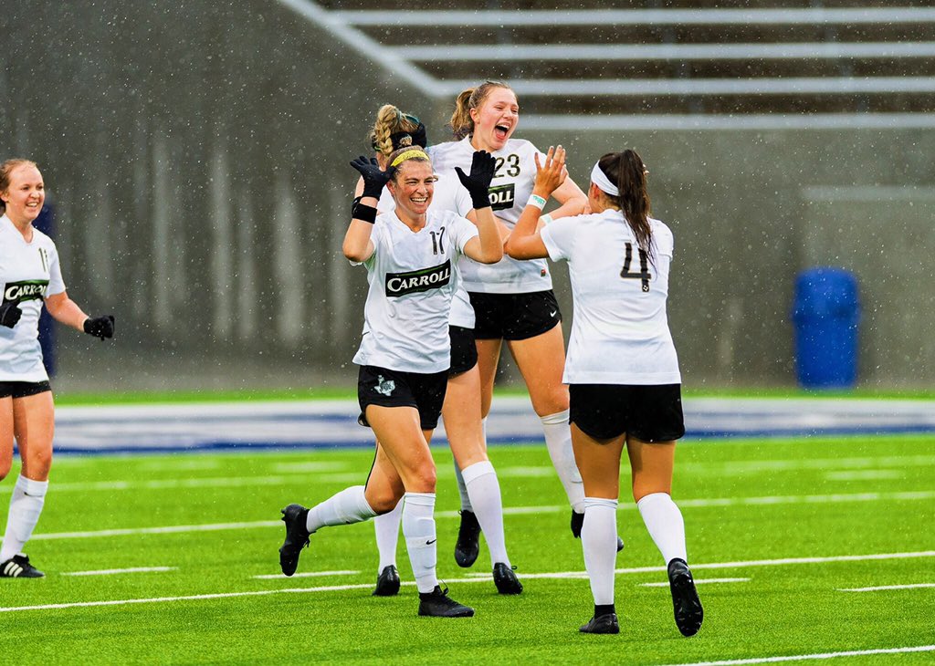 taylor_tufts's tweet photo. Thanking God for this amazing opportunity to be able to play alongside my teammates for a chance at a state title. #200feetcloser We will be back next week ๐ #DWWD #oWEo https://t.co/OUGhq7NwRc