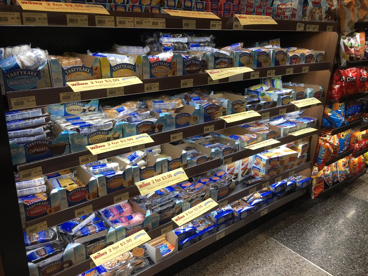 JennKlop's tweet image. World’s largest @Wawa ? Aisle of @Tastykake ? YES PLEASE! Only in Pennsylvania! #OnlyInPA