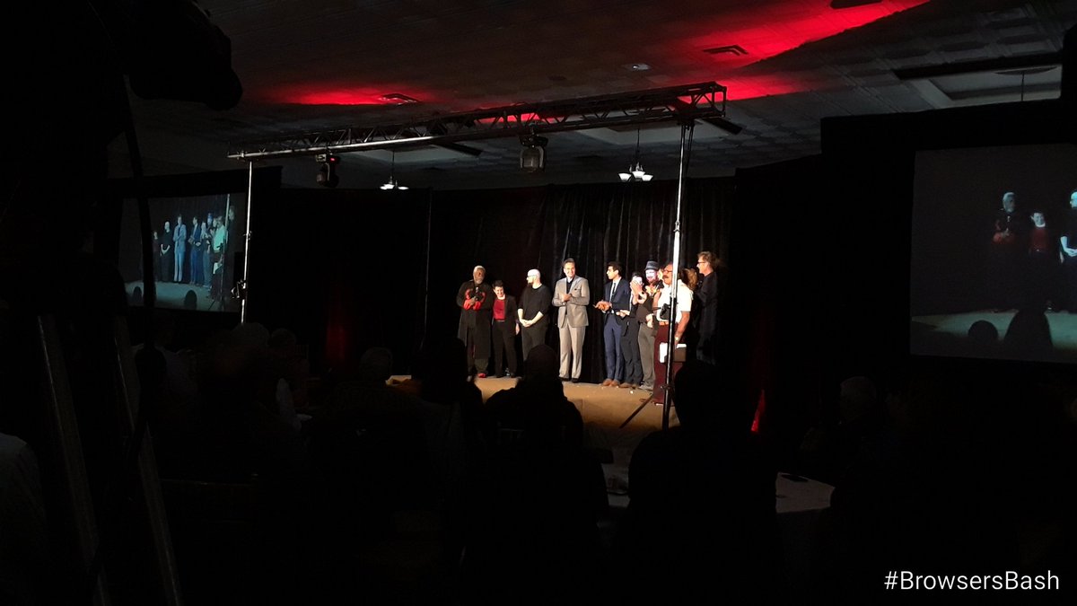 canadasmagic's tweet image. Final bows with: @magicryanbrown  Jacque Swan 
@PickpocketJames  
RJ Steele @Mark_Correia  
@paulismagic  Garrett Thomas  @outerbridgmagic @mouterbridge 
@SuzanneMagician and Chris Capehart!

#BrowsersBash   
#BrowsersBash2019