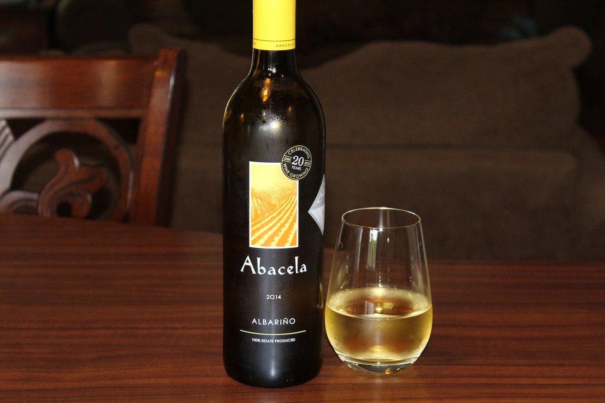 After a couple hours running around, it's time to relax over a bottle of 2014 Abacela Albariño from the Umpqua Valley in Southern Oregon  #wine