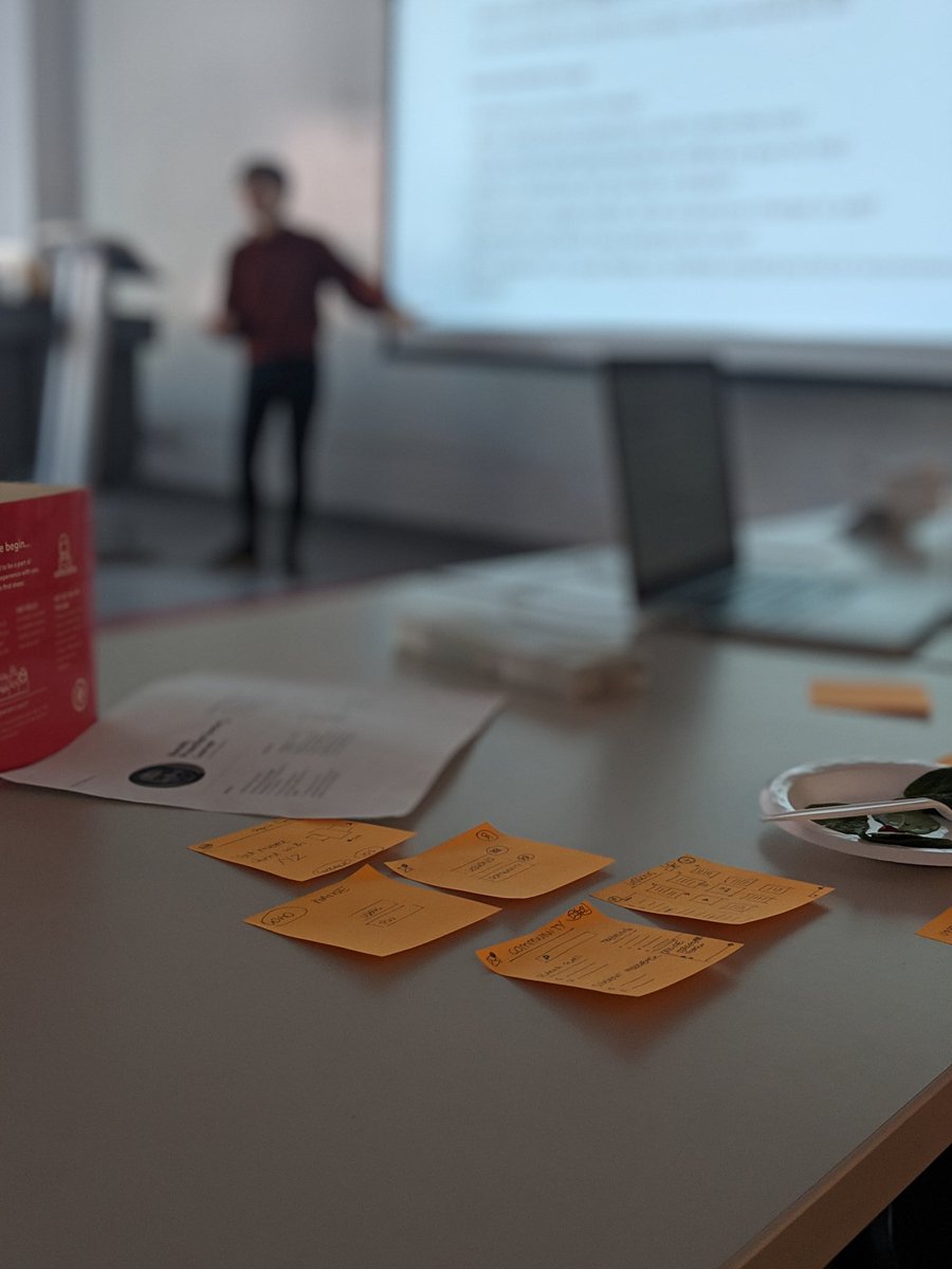 andgrams's tweet image. Saturday well spent at the User Experience Design workshop from @learningcode. Thank you @sarasibylle for some great insights and best practices! #ladieslearningcode