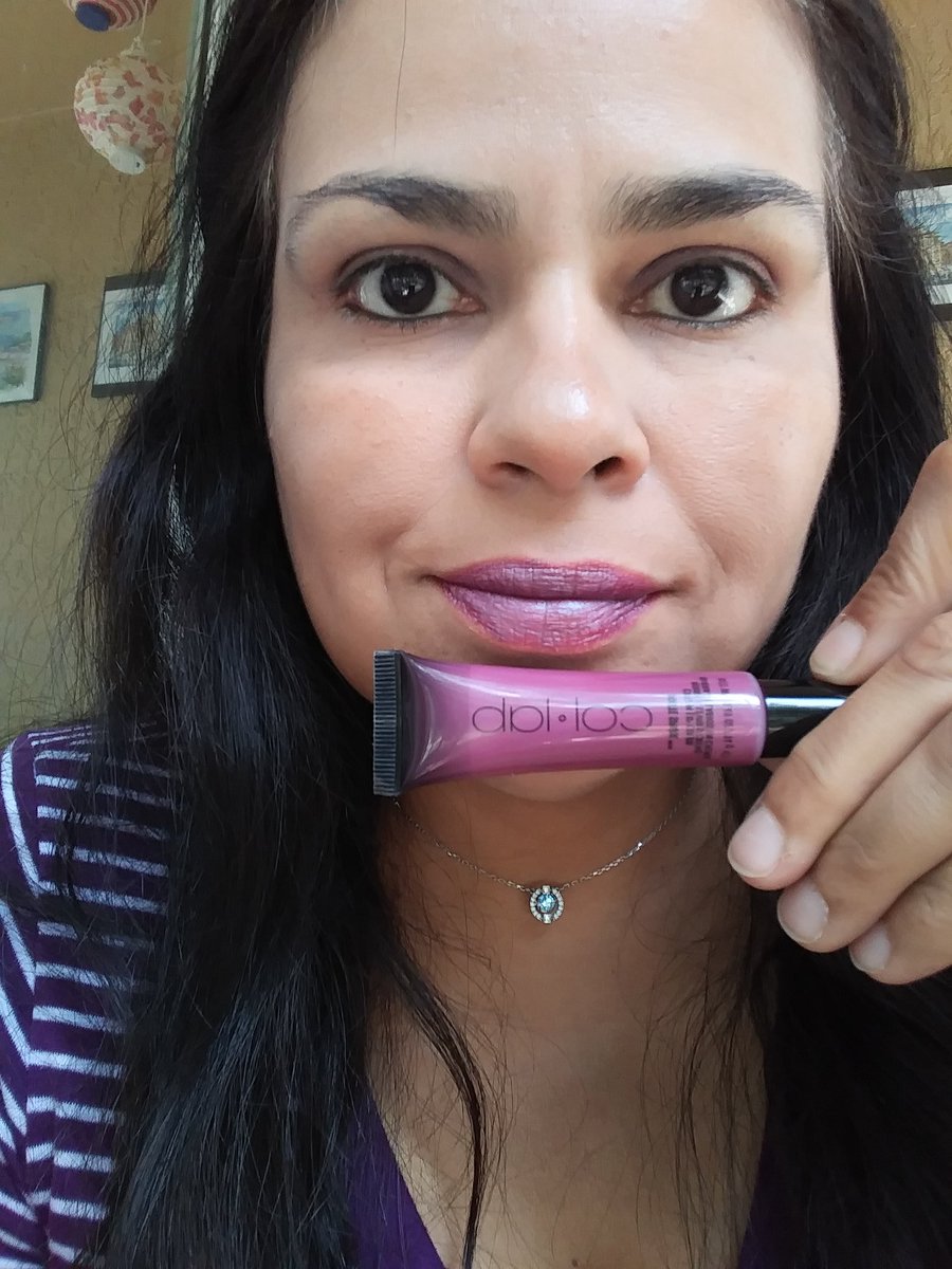 luciana_peter1's tweet photo. Thank you @viewpoints @collabmakeup #Collabmakeup #viewpointsreviews #powerreviews
#gotitfree
I wear Cream MATTE SPARK CREAM LIP COLOR
When I first put in on my lips it went on a little uneven. But it's not hard to even out,… https://t.co/ew0Pe4MDUR https://t.co/0slqF1QXUr https://t.co/m7qxMYbHFq