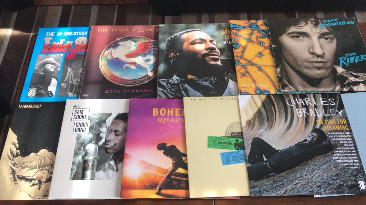 MrWebstersClass's tweet photo. May have gone slightly overboard celebrating #RecordStoreDay2019 ๐
#somethingelserecords #nowandthen #briansrecordoption https://t.co/PCbdOZ6ZM9