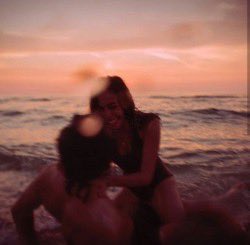 nudist's tweet photo. https://t.co/vmmFFOEK8T